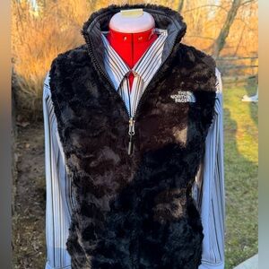 The North Face Black Reversible Puffer Fleece Vest